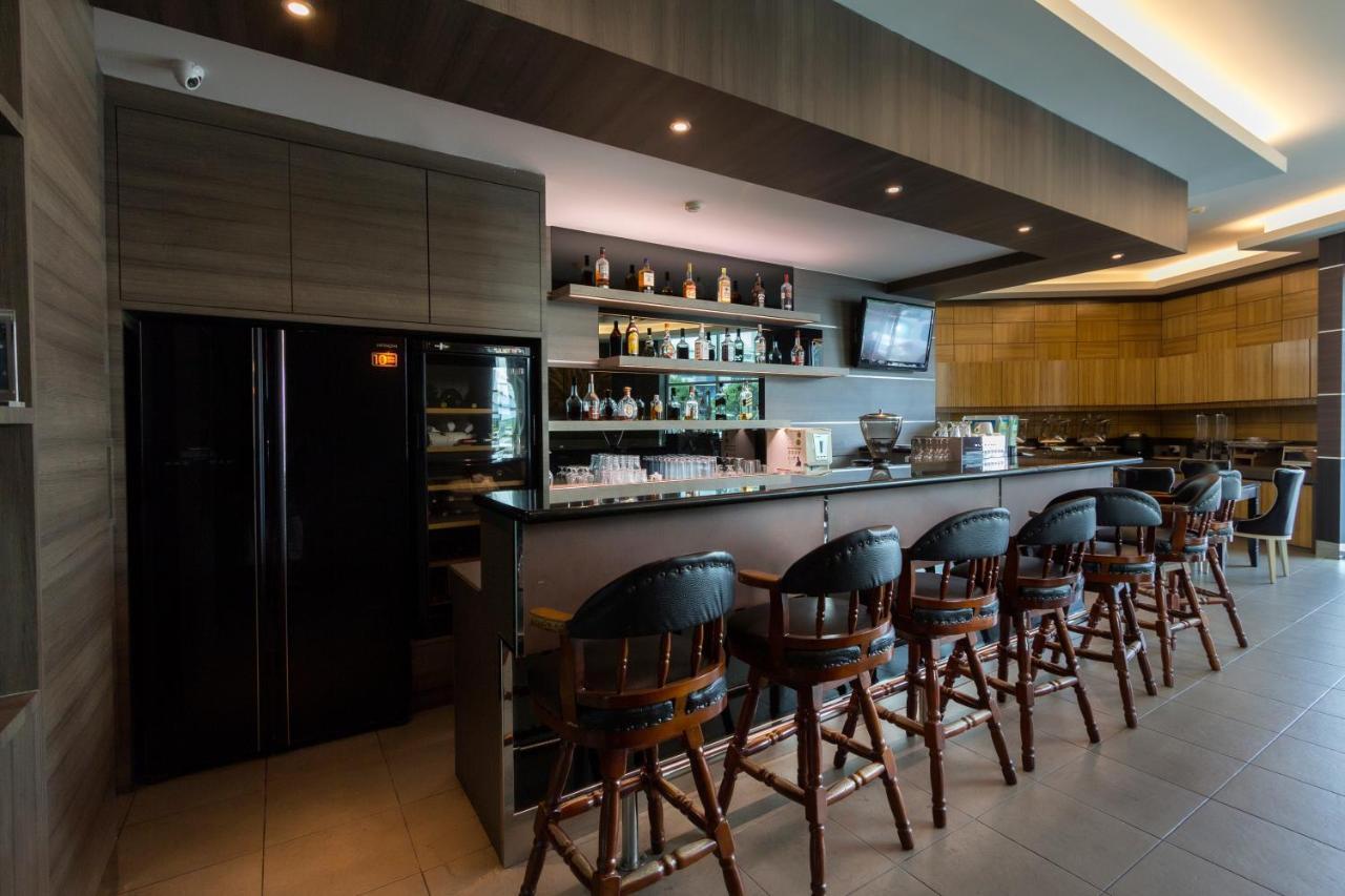 Mariner Hotel 라부안 외부 사진